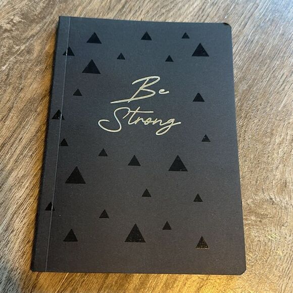 •Brand New• “Be Strong” Motivational Blank Notebook – 60 Sheets (5” x 7”) - Picture 1 of 4